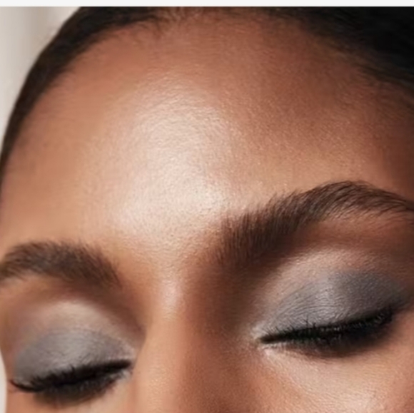 STILA SHEER PEWTER EYESHOW - Picture 4 of 6